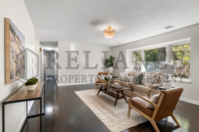 Building Photo - 1126 Farmstead St