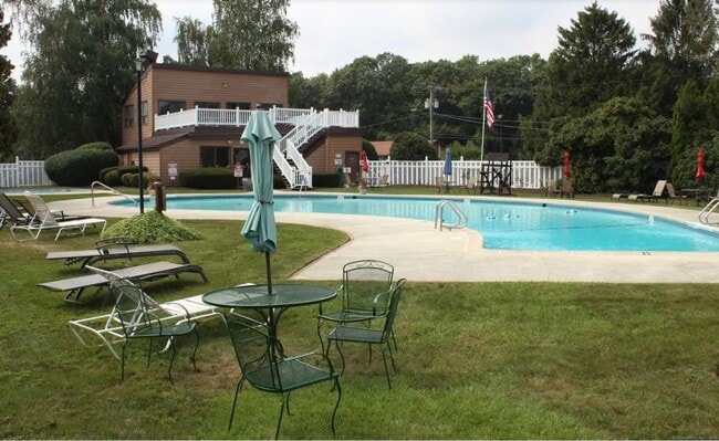 Building Photo - 25 Balance Rock Rd