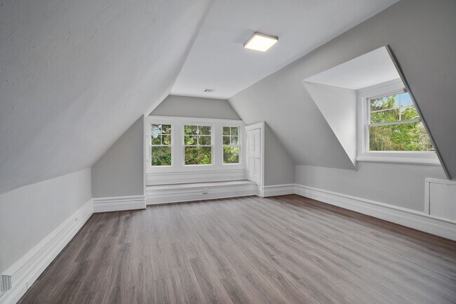 Building Photo - 1 Franklin Pl