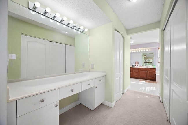 Building Photo - 18051 Rhumba Way