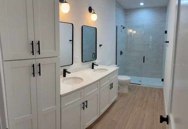 Building Photo - 2380 W Gardenia Dr