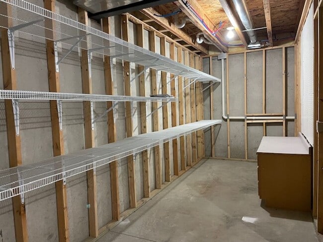 Building Photo - 6960 Whistler Dr