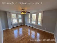 Building Photo - Newly Remodeled 2 Bedroom, 1 Bath Unit in ...