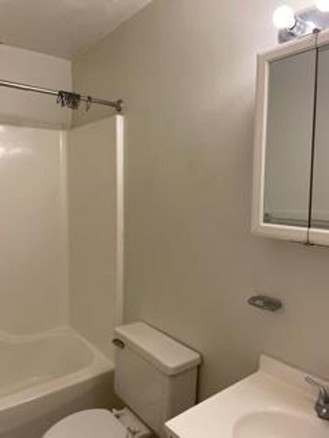 Building Photo - 770 Welton Ave SW