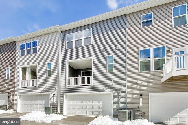 Building Photo - 11330 Meridian Hill Way