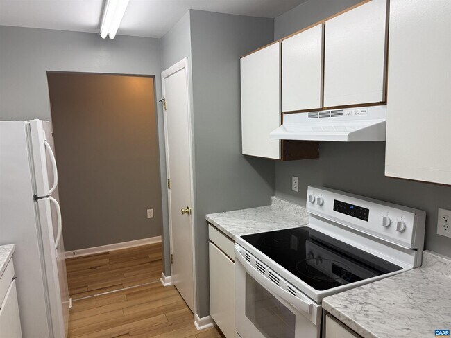 Building Photo - 132 Turtle Creek Rd