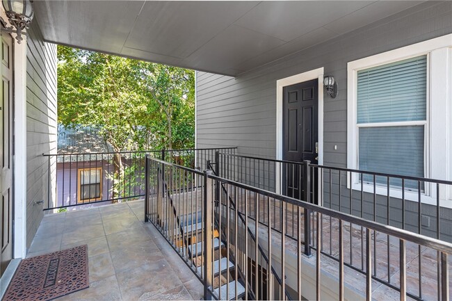 ELECTRONIC DOOR LOCKS AND COVERED FRONT DOOR - 3500 Duval St