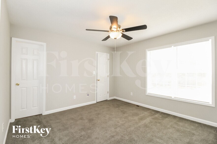 Building Photo - 2200 Emerald Creek Ct