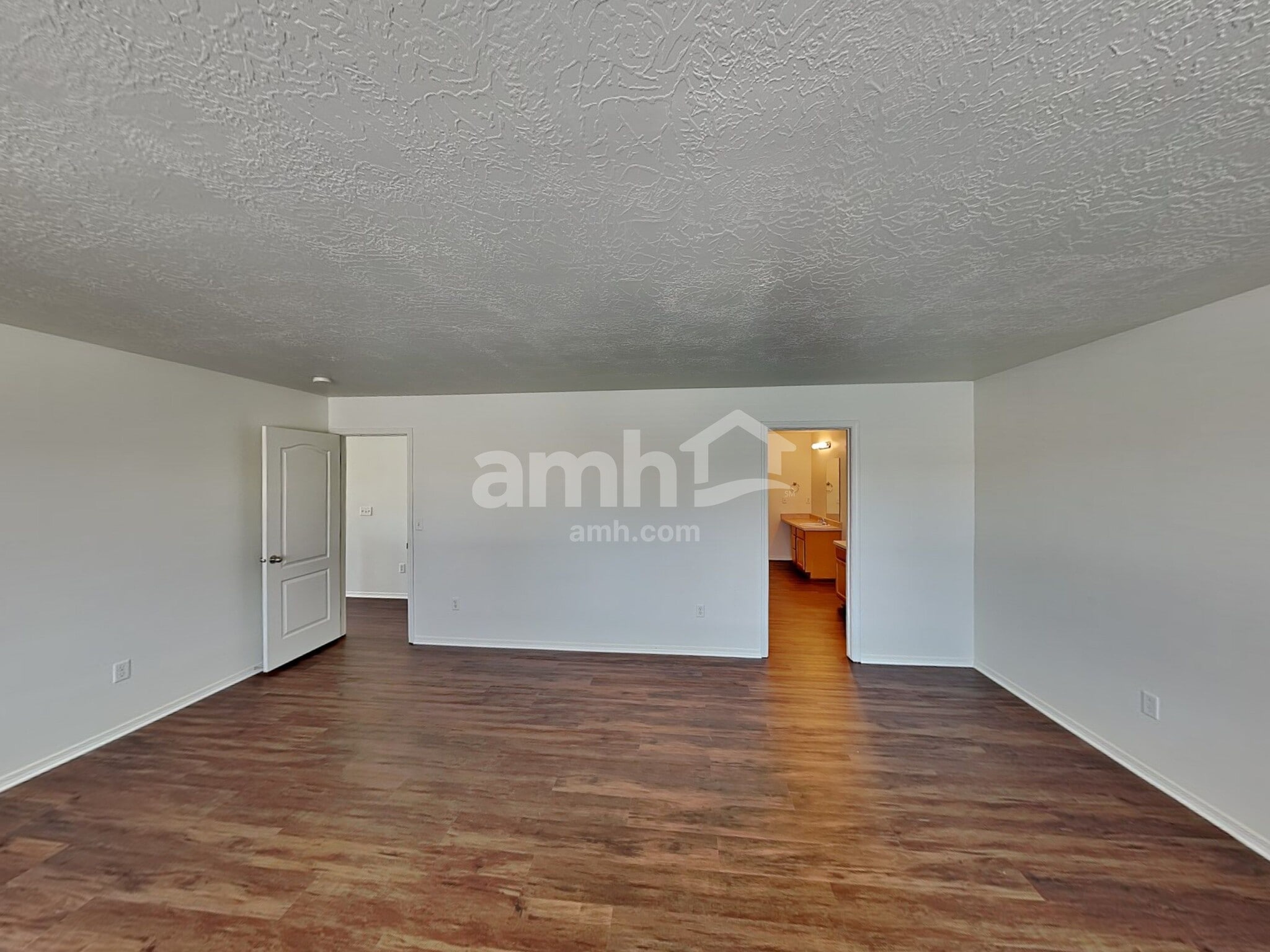 Building Photo - 2464 S 3585 W