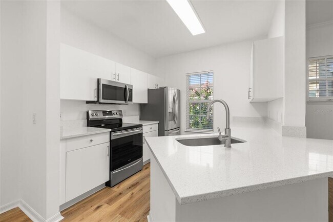 Building Photo - 754 Siena Palm Dr