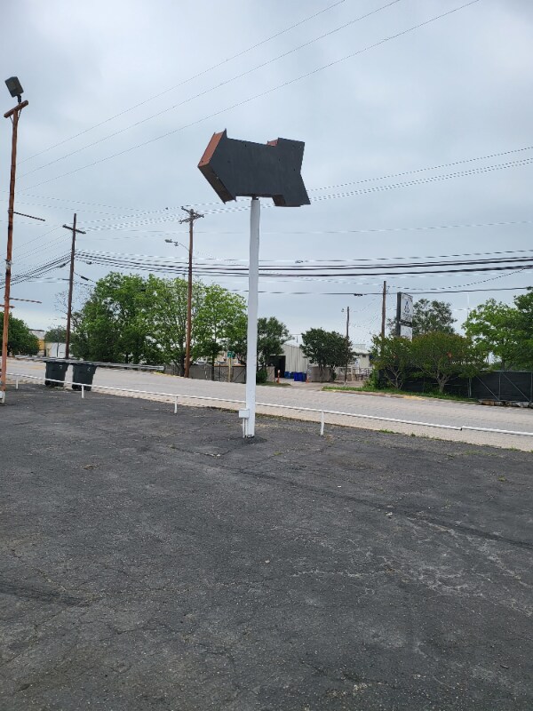 Building Photo - 129 N 2nd St