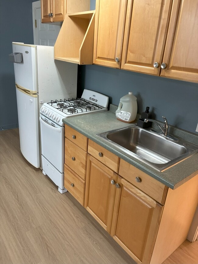 Building Photo - 5 Cliff St