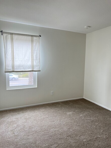 Building Photo - 13292 Salmon River Rd