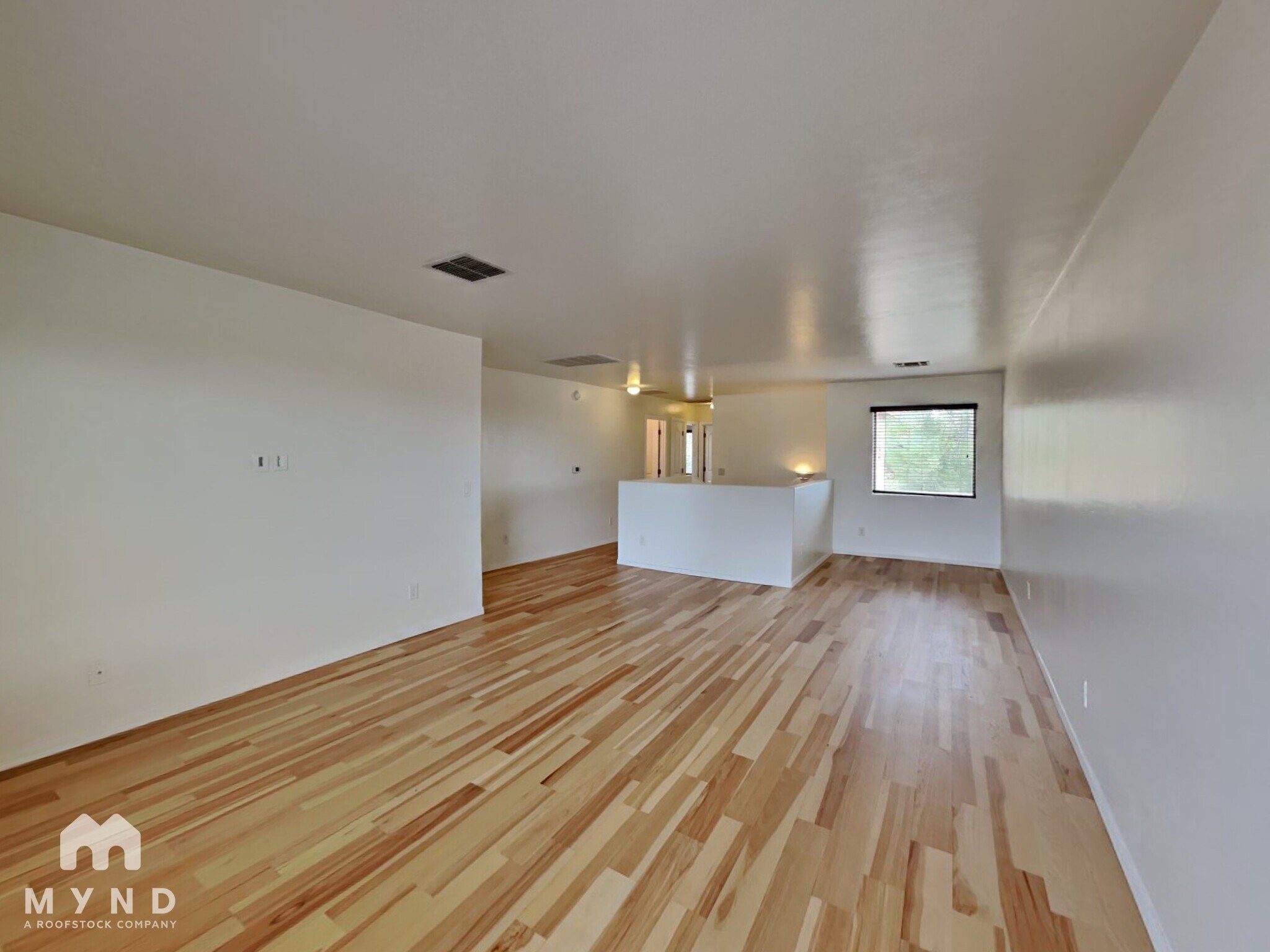 Building Photo - 9977 E Emberwood Dr