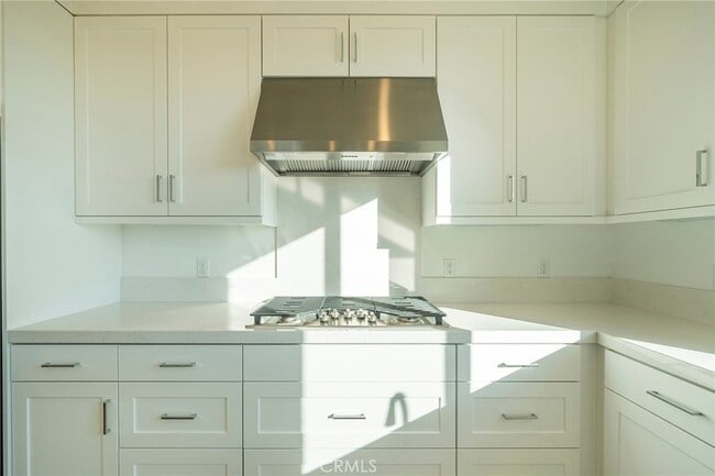 Building Photo - 253 Westdale