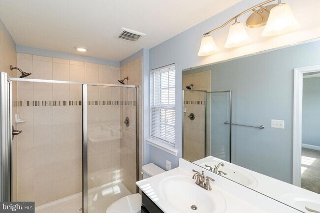 Building Photo - 5525 Peanuts Ln