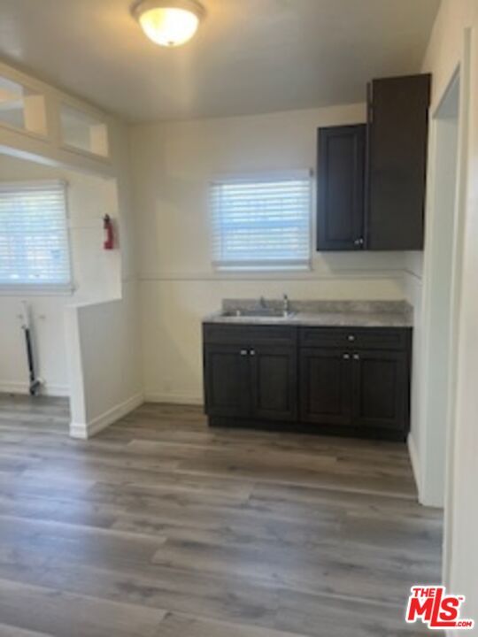 Building Photo - 5865 Denker Ave