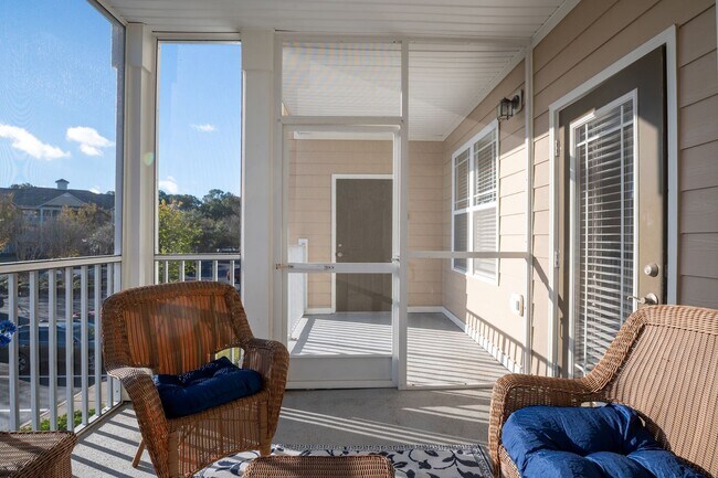 Primary Photo - CALLING ALL GOLF ENTHUSIASTS!!! PERFECT OFF-SEASON RENTAL AWAITS YOU.