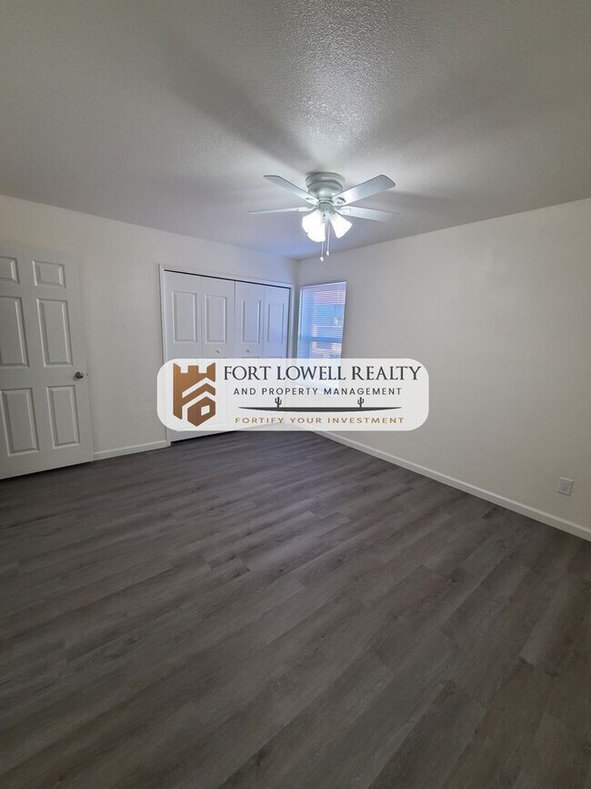 Building Photo - Newly Renovated 2 Bedroom, 1 Bath with Washer/Dryer Hook Ups.  SECTION 8 ACCEPTED