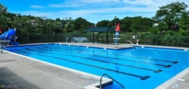 Building Photo - 64 Goldfinch Ct