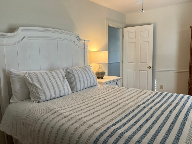 Bedroom 3 with queen bed Unit B - 301 Butler Ave