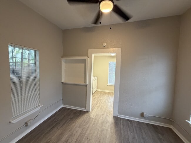 Building Photo - 1817 San Luis St