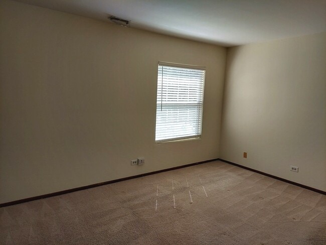 Building Photo - 1935 Appaloosa Dr