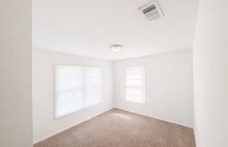 Building Photo - 129 N McEntire Ct