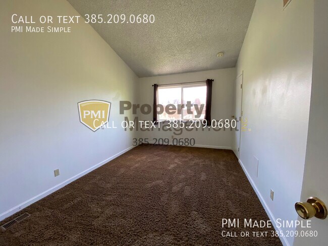 Building Photo - 384 E 1500 S