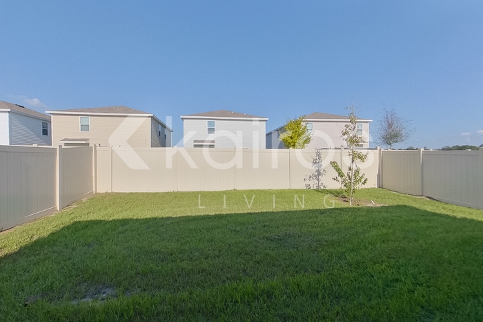 Building Photo - 8731 SW 44th Ct