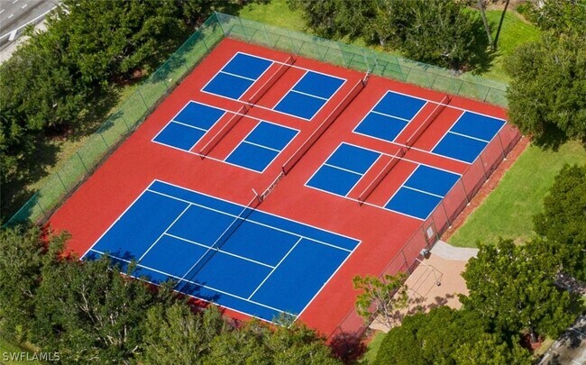 Building Photo - 6680 Beach Resort Dr