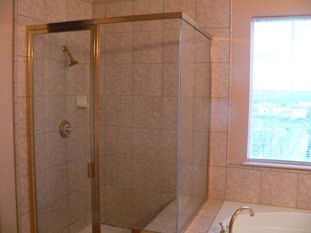 Building Photo - 8404 Benavente Ct