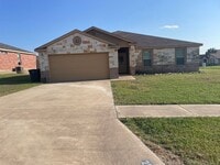 Building Photo - 2804 Hector Dr
