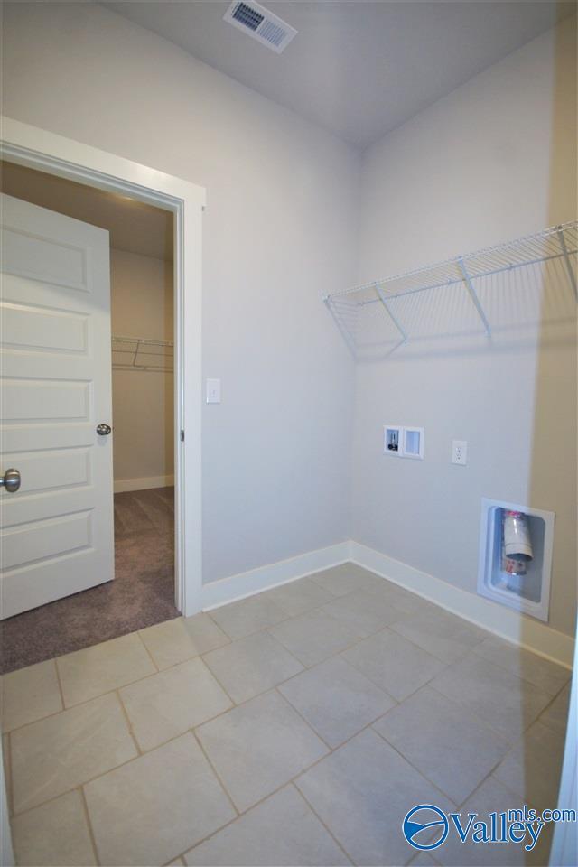Building Photo - 12 Silky Oak Cir SW