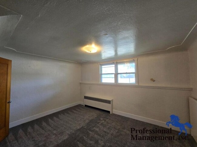 Building Photo - bedroom in Billings MT 59101