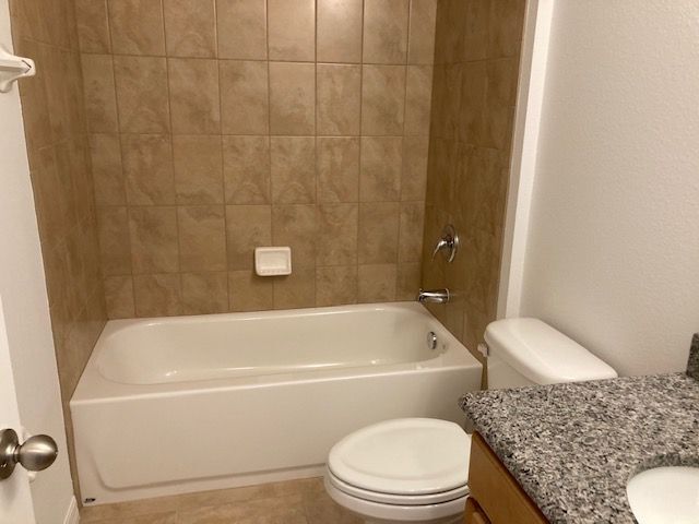 Building Photo - 21 Wood Arbor Ln