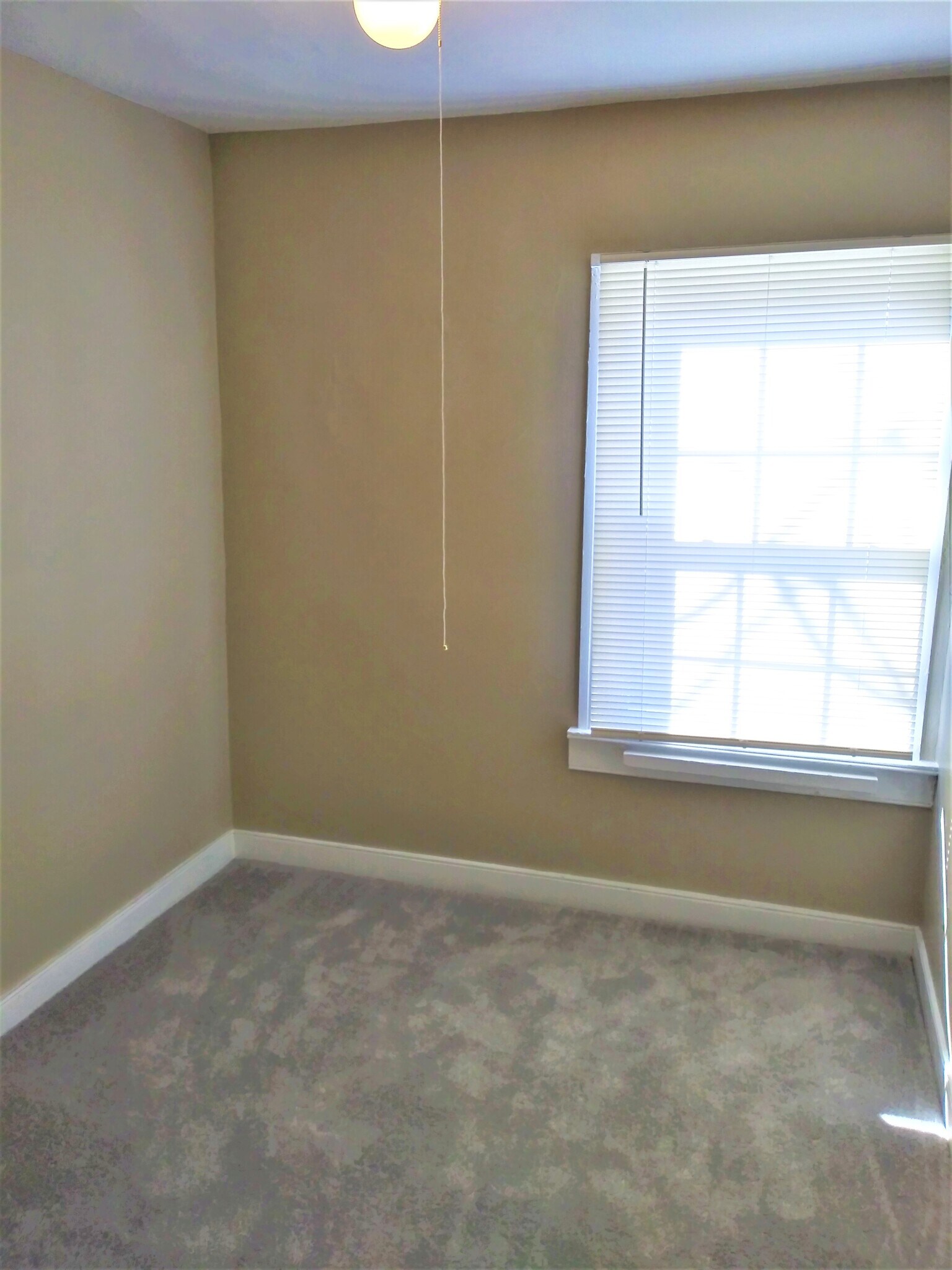 Bonus room - 43 W Baltimore St