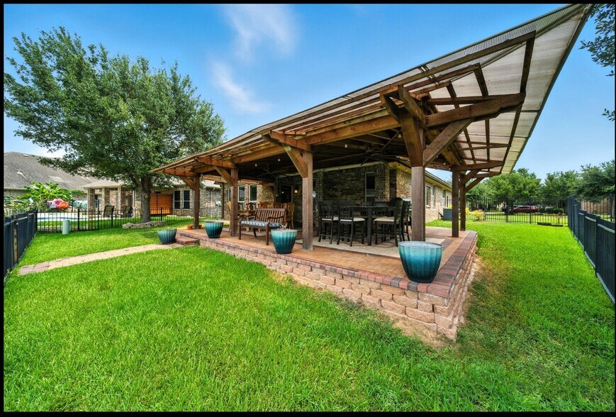 Patio - 25218 Lockspur Dr