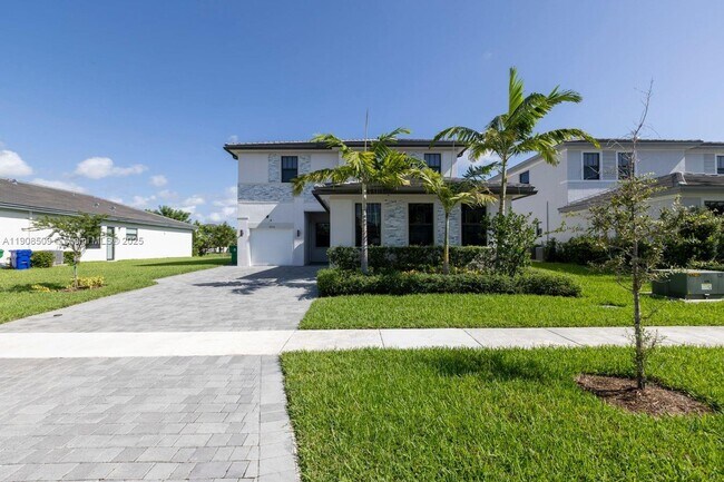 Building Photo - 17353 SW 46th St