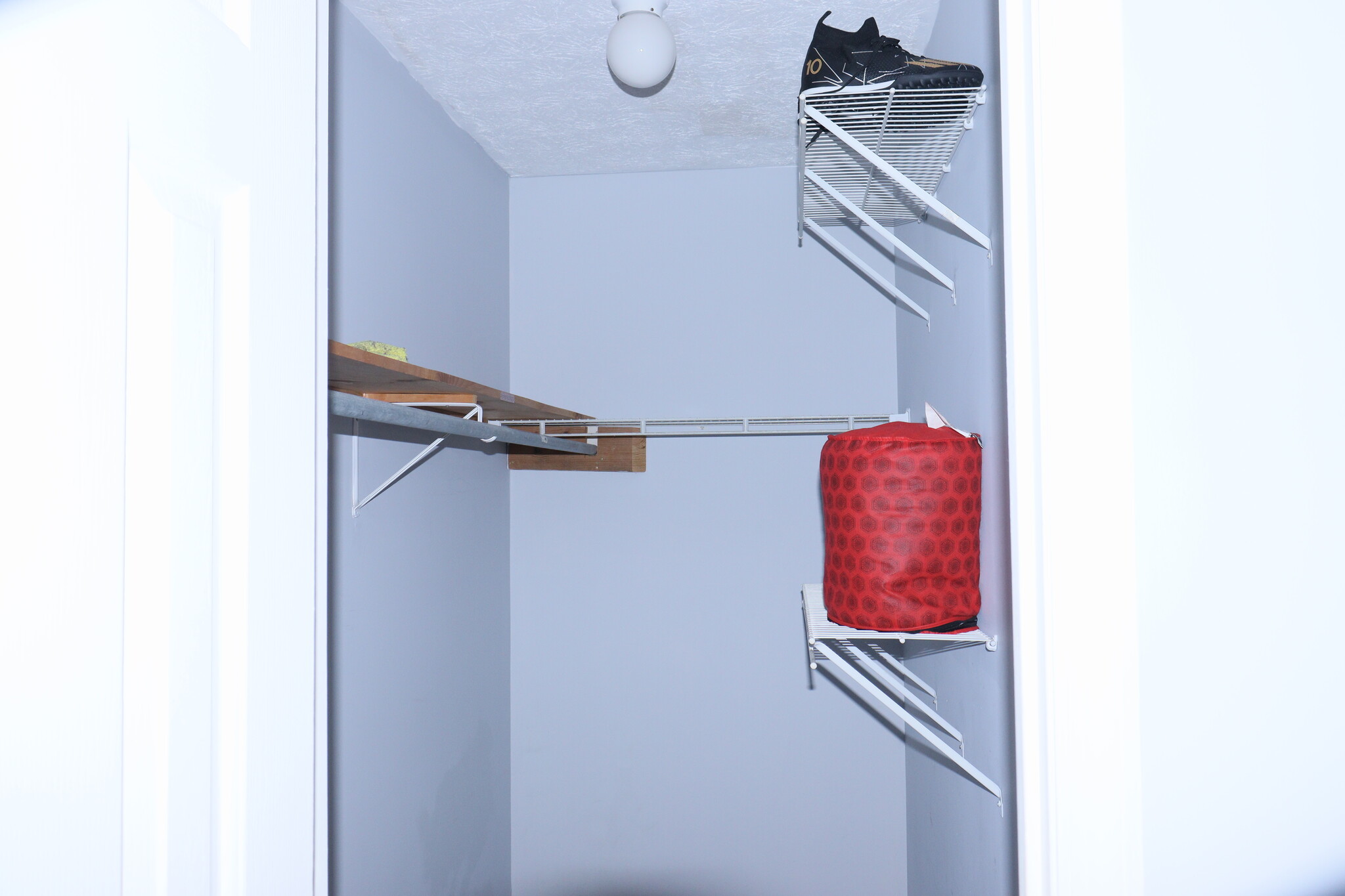 MBR Walk-in Closet - 3924 Calumet Dr