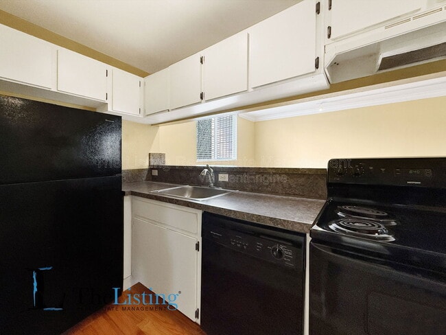 Building Photo - 1301 S Howard Ave