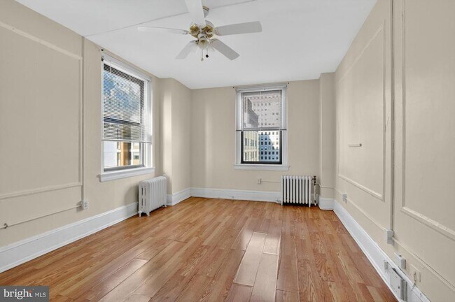 Building Photo - 1324 Locust St