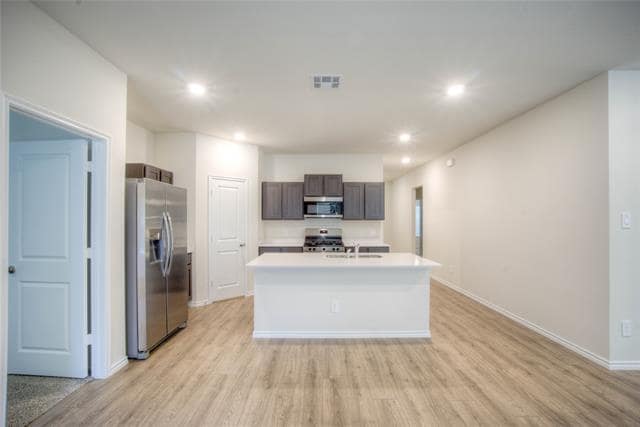 Building Photo - 3913 Turquoise Ave