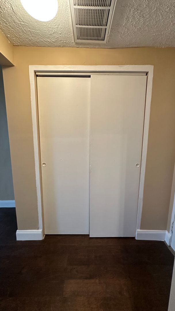 Building Photo - Fantastic Adams Morgan Location!