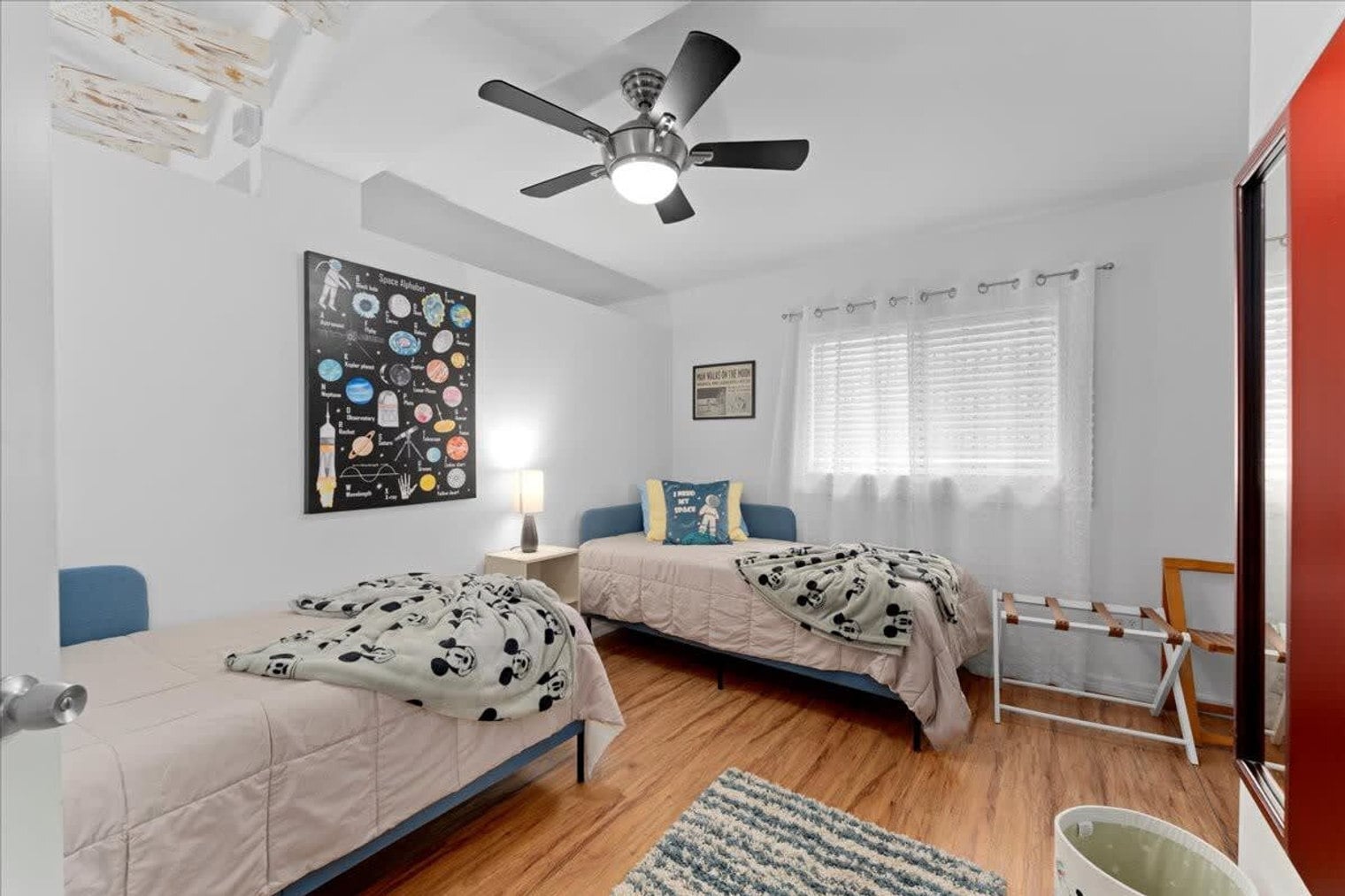 Building Photo - 1345 Bayshore Dr