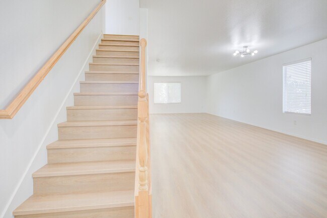 Building Photo - 1153 W 400 S