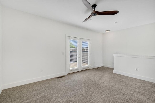 Building Photo - 966 Moda Dr