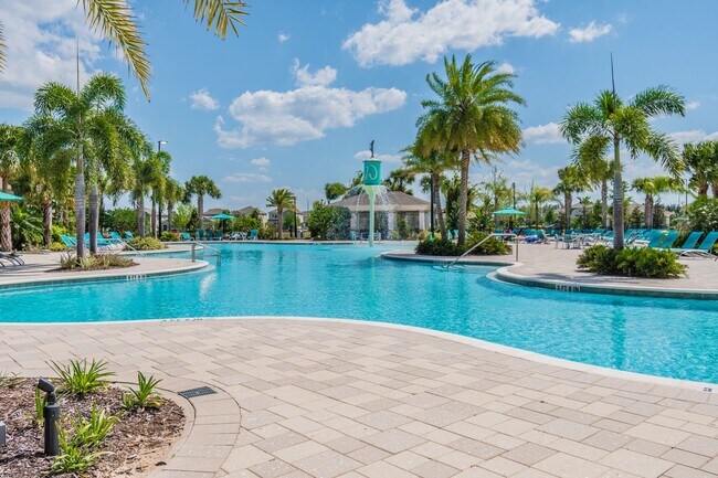 Building Photo - Resort Style Living! Stunning 3/2.5 Townhome in Waterleigh! Available April!