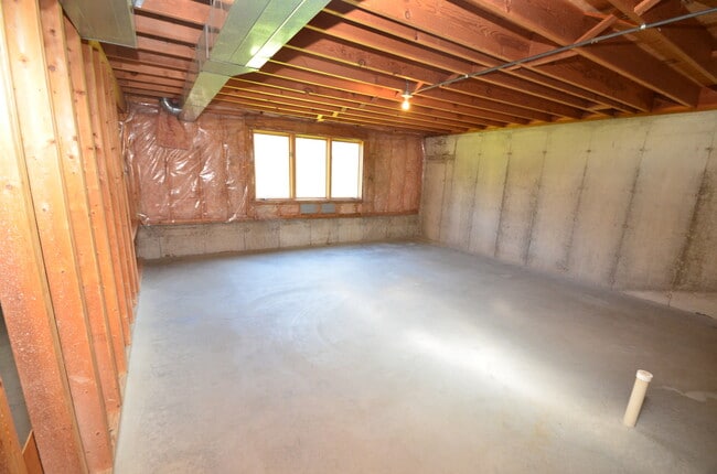 Building Photo - 1239 Wood Creek Bend