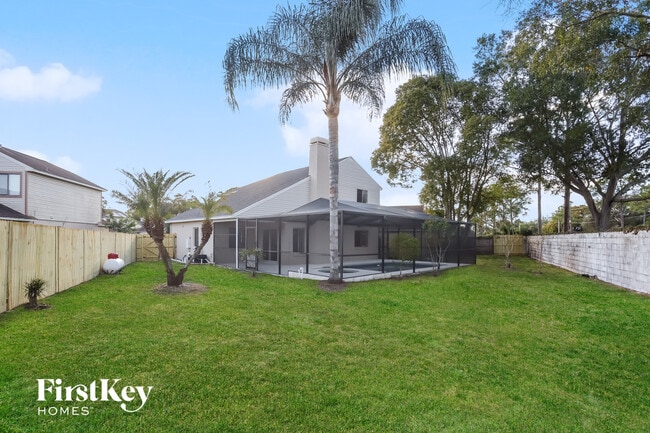 Building Photo - 1503 Chepacket St